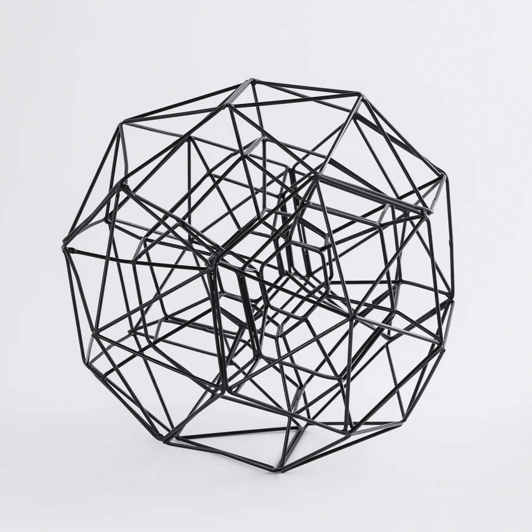 High Quality Metal Geometric Sculpture Metal Iron Geometric Tabletop Decorative Stand For Home & Office Decor