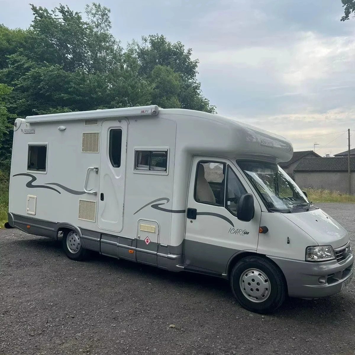 Luxury 4x4 Truck Camper Travel Motorhome For Outdoor Camping / New RV Camper Motorhome Off-Road Recreational Vehicle Caravan