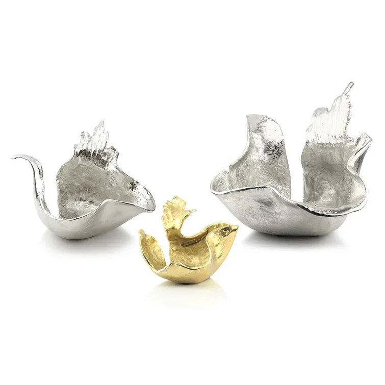 2023 New Good quality wholesale beautiful Silver coated Metal Decorative Bowls For Home Hotel Kitchen Dinning table Decoration