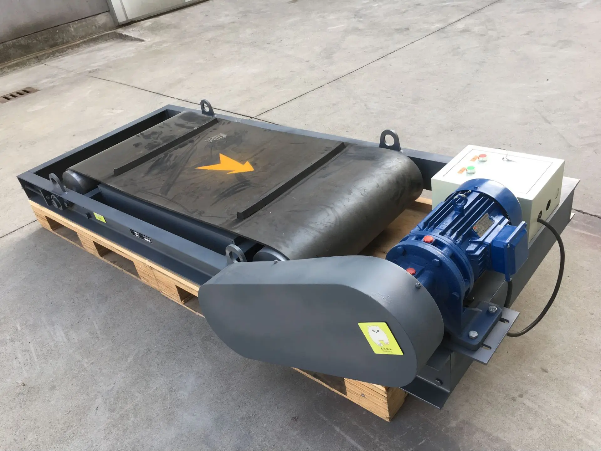 Permanent NdFeB Overband Magnet Iron Separator Recycling Magnetic Separator for Tyre Crumb