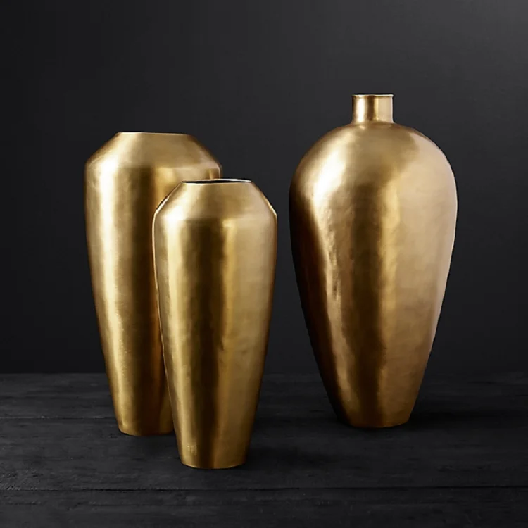 Standard Design Pure Iron Different Sizes Vases With Top Quality Customized Shape Decorative Flower Pot