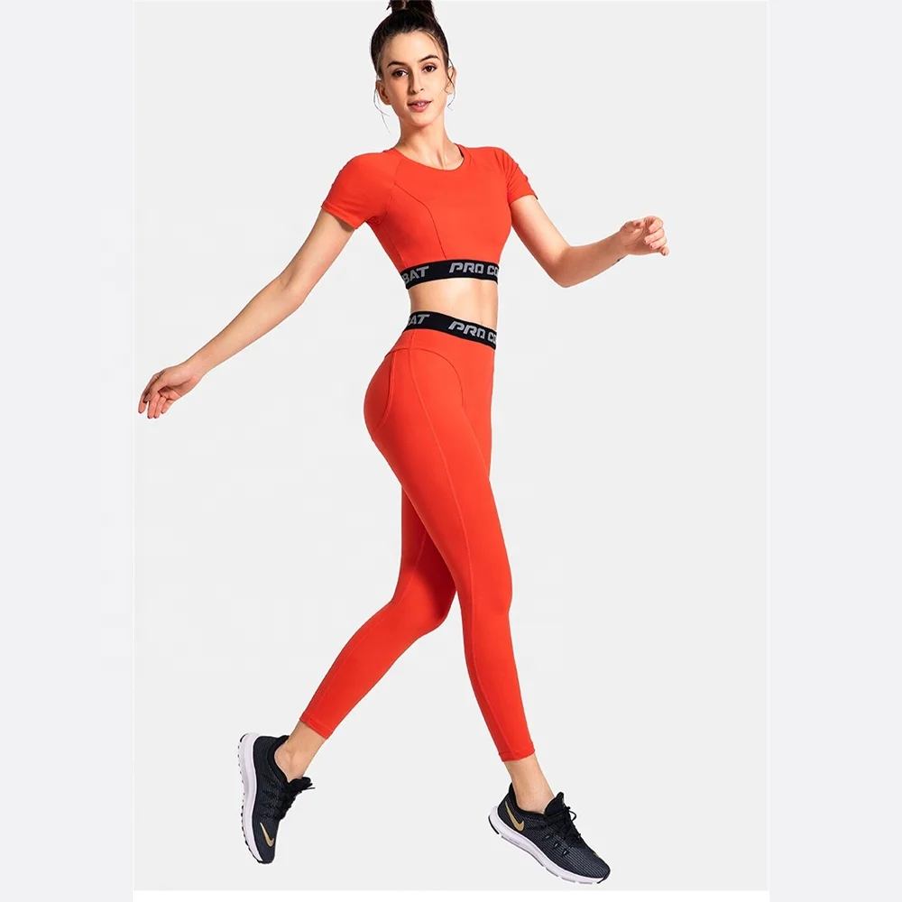 2022 Wholesale Women 85% polyester 15% spandex Fitness Yoga Suit Unisex Women High Compression Gym Set Girl Seamless Yoga Suit