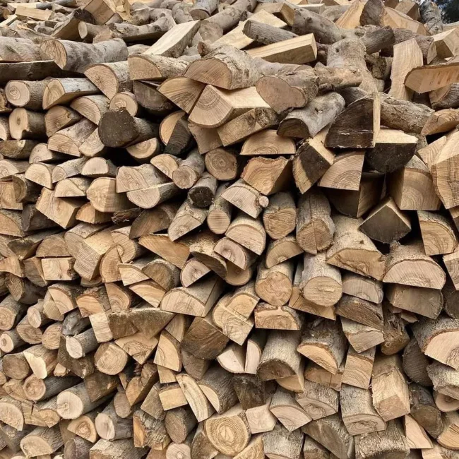 HIGH QUALITY OF ACACIA FIREWOOD FROM VIET NAM ECO FRIENDLY SOLID ACACIA FIREWOOD USING FOR BURNING