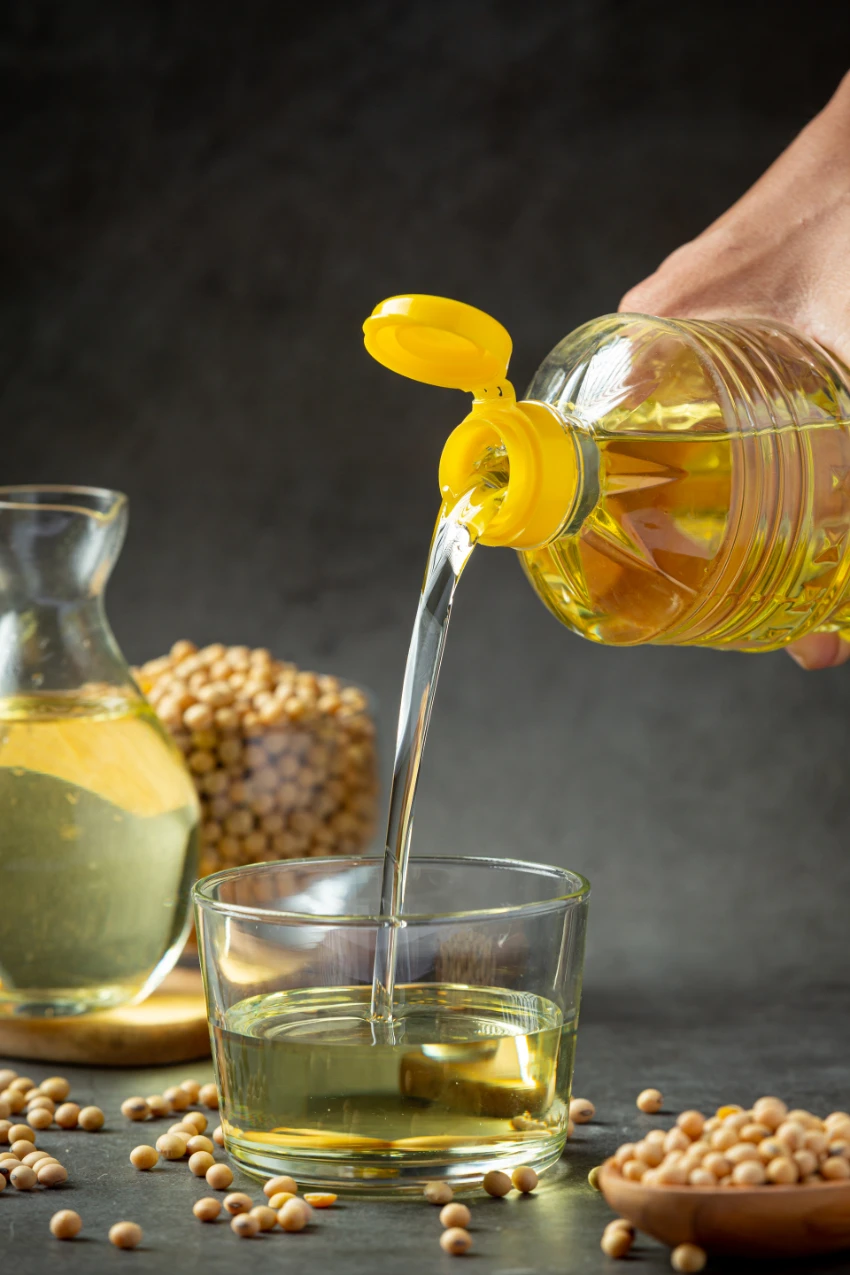 Direct Factory Price 100% Pure & Natural Soybean Oil Food Grade Healthy Refined Soybean Oil Supplier From India