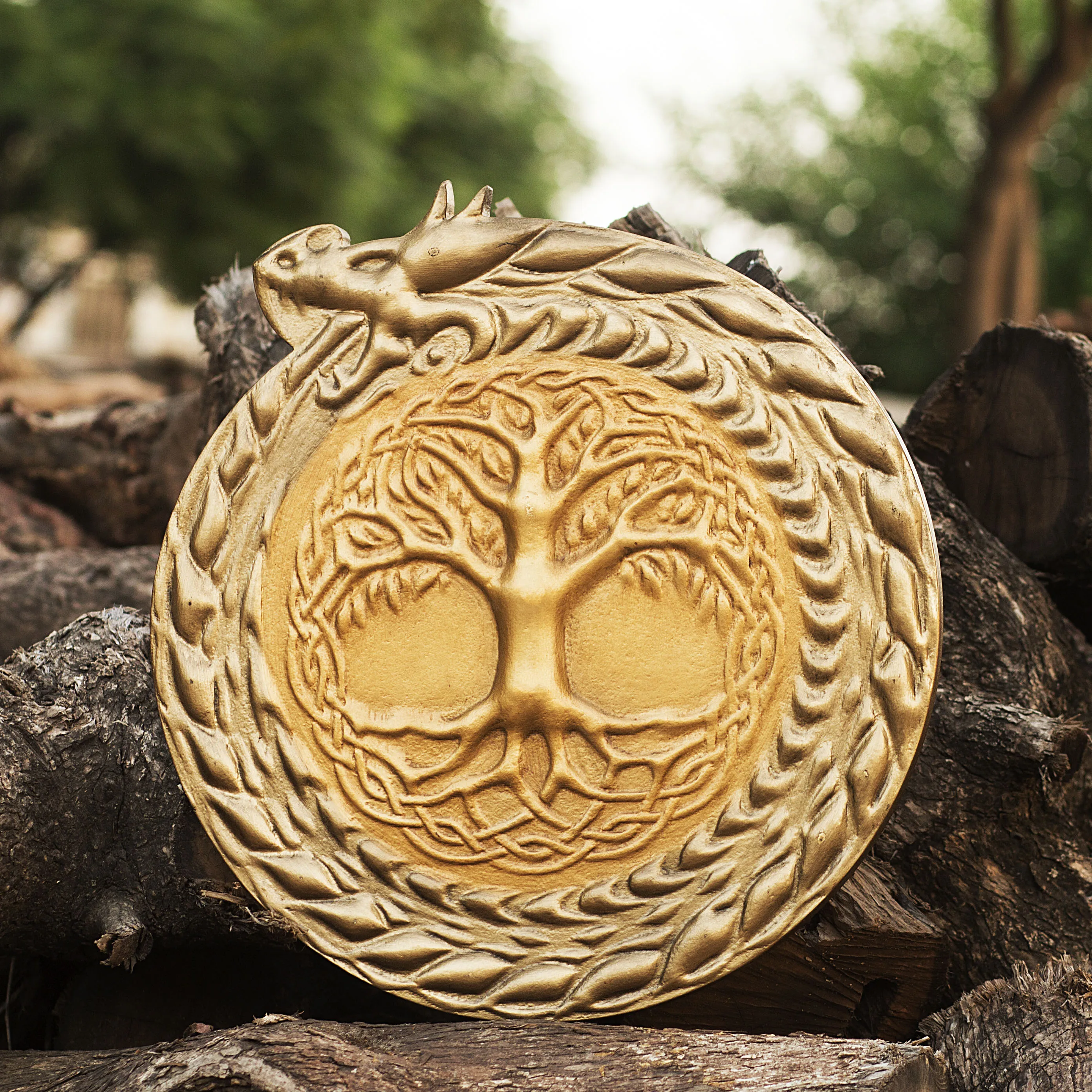 X-MAS GIFT WOOD MEDIEVAL VIKING SHIELD HANDCRAFTED -  VIKING SHIELD WITH RAGNAR AXE, CHRISTMAS GIFT