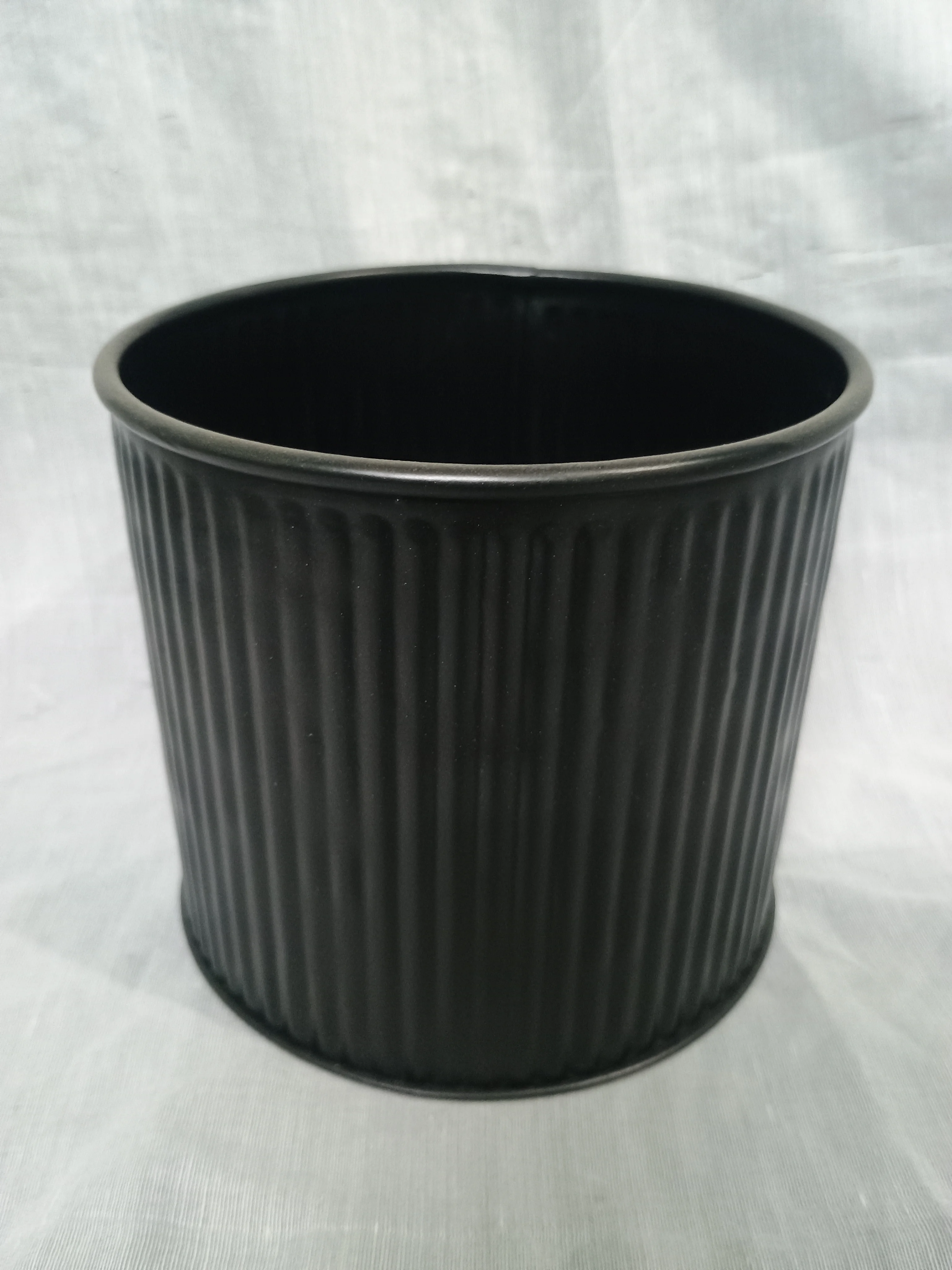 Pickling Black vertical stripes iron small Flower Bucket Pot Covers For Home and Garden