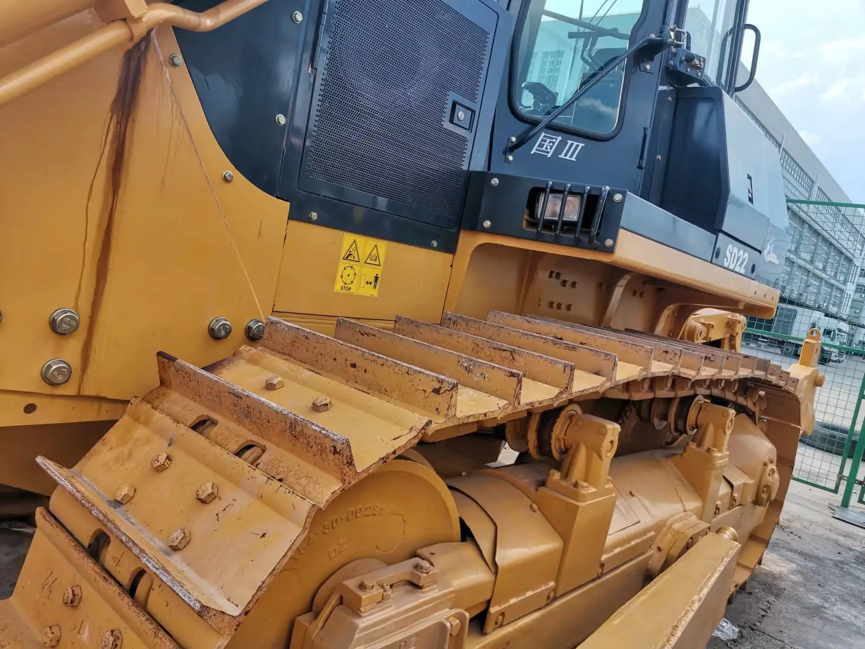 Used bulldozer Shantui SD22 standard dozer machine high performance multi-functional track-type tractor for kinds of earthwork