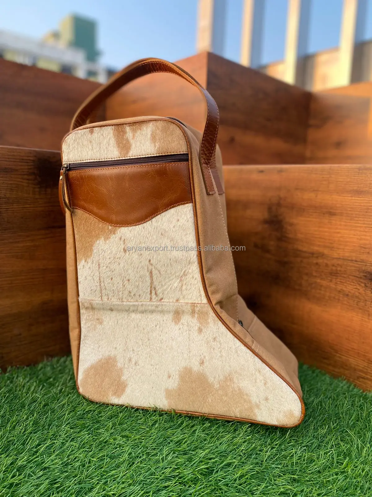 Wholesale Handmade Hair On Cowhide Leather Shoe Bag For Unisex Personalized Custom Genuine Leather Hiking Boot Bags For Travel