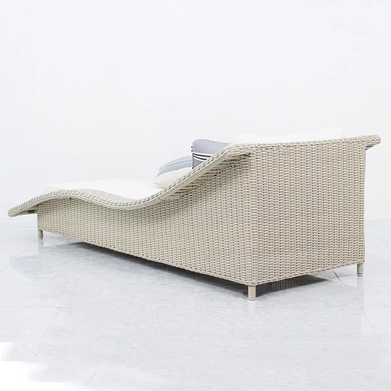 PRSB-027 Outdoor Beach Swimming Pool Rattan Wicker Lounge Chair Sunbed Customized Modern Furniture Color Feature