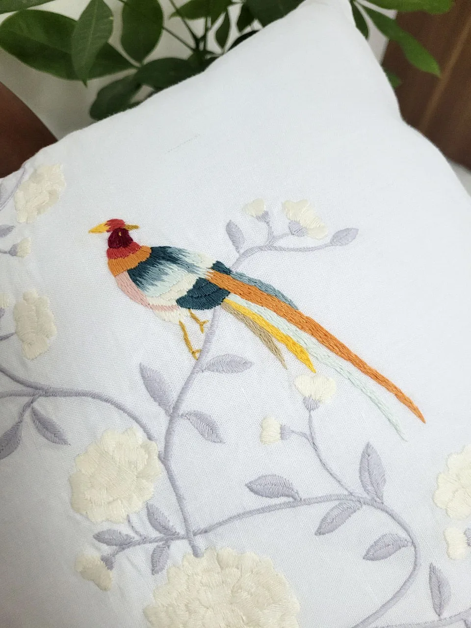 Wholesale Embroidery Lovely Couple of Bird Square Seat Cushion Cover White Cotton Embroidery Latex Throw Pillowcase Sofa Covers