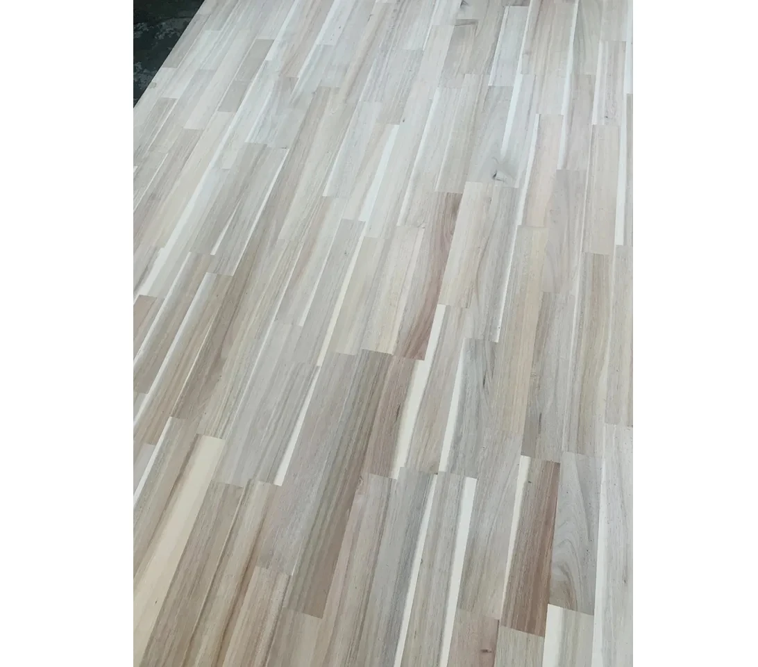 Доски из резиновой древесины