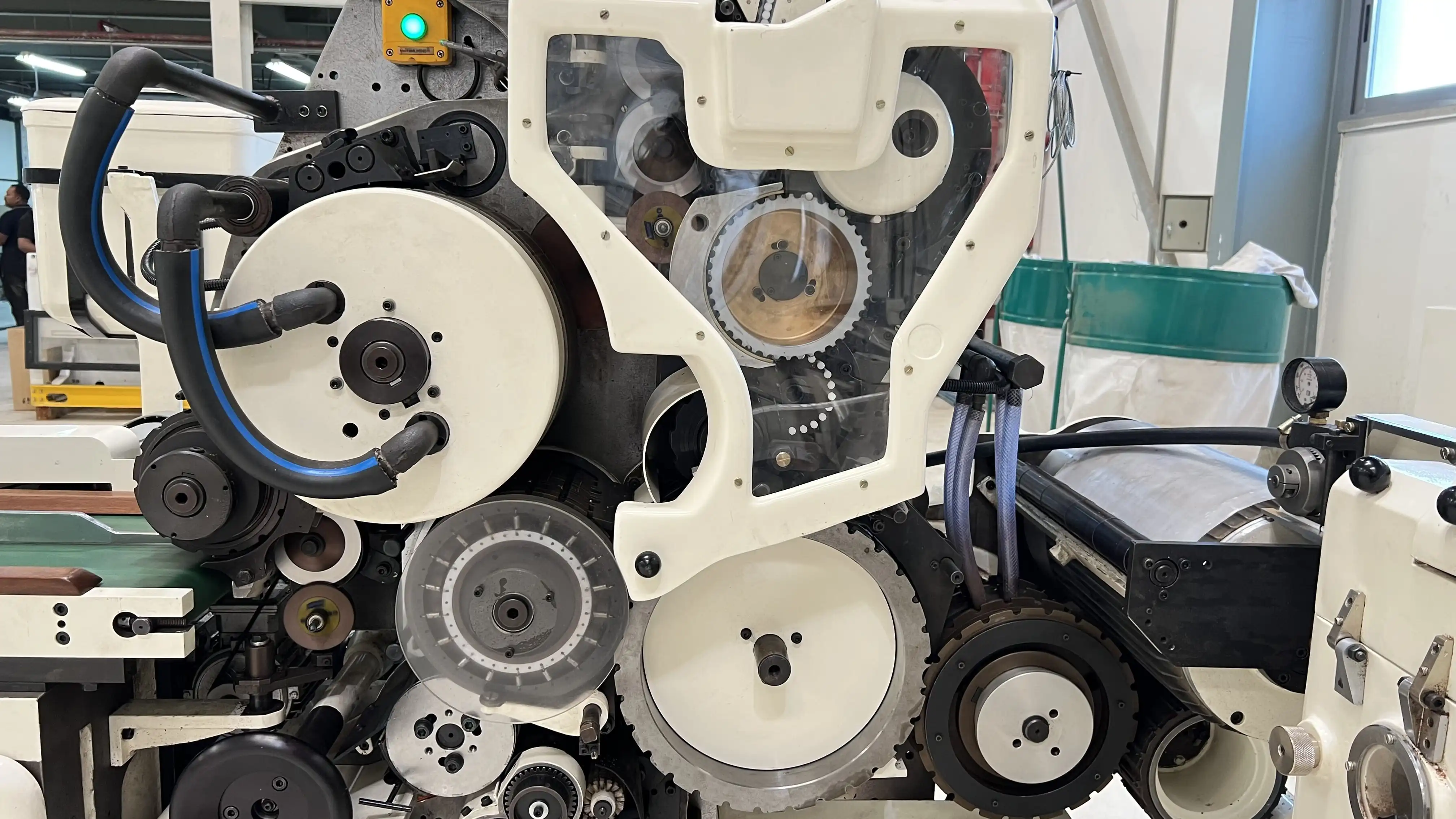 High Production Volume with Cigarette Making Machine, 168,000 Per Hour