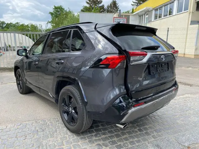 USED 2019 Rav 4