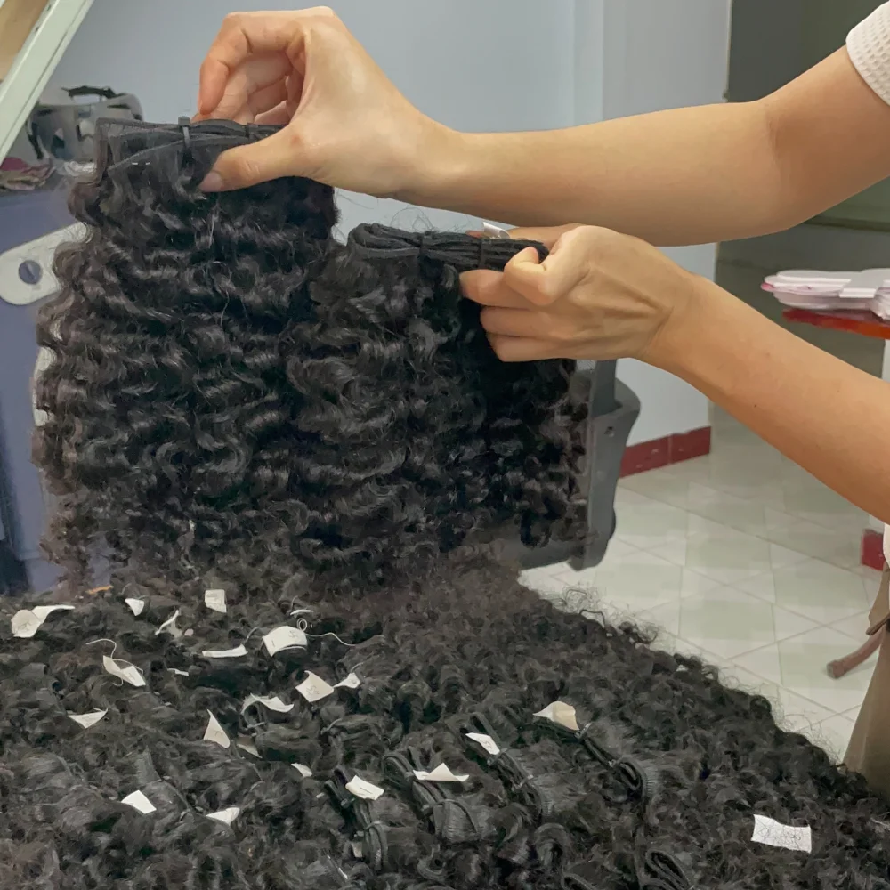 Hot Sale Vietnamese Raw Burmese Curly Hair Unprocessed Virgin Natural Color Vietnamese Virgin Cuticle Aligned Human Hair
