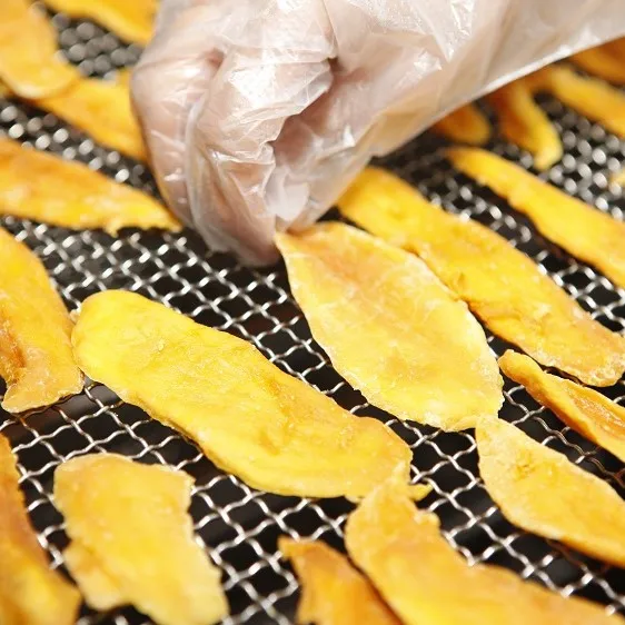 Сушеные манго натуральные сладкие насыщенные и яркие органические продукты из фермы тропические фрукты закуска для семьи мягкие сушеные