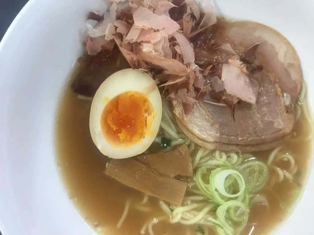 Super convenient dried Bonito and Mackerel Mix shavings Easy to make Japanese tsuyu(soup) with just these shavings