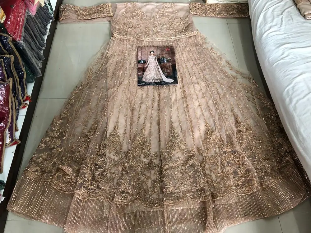 Индийская модная Мода для женщин длинное шелковое платье Banglory с вышивкой Anarkali Kurti Dupatta одежда свадебных вечеринок костюм