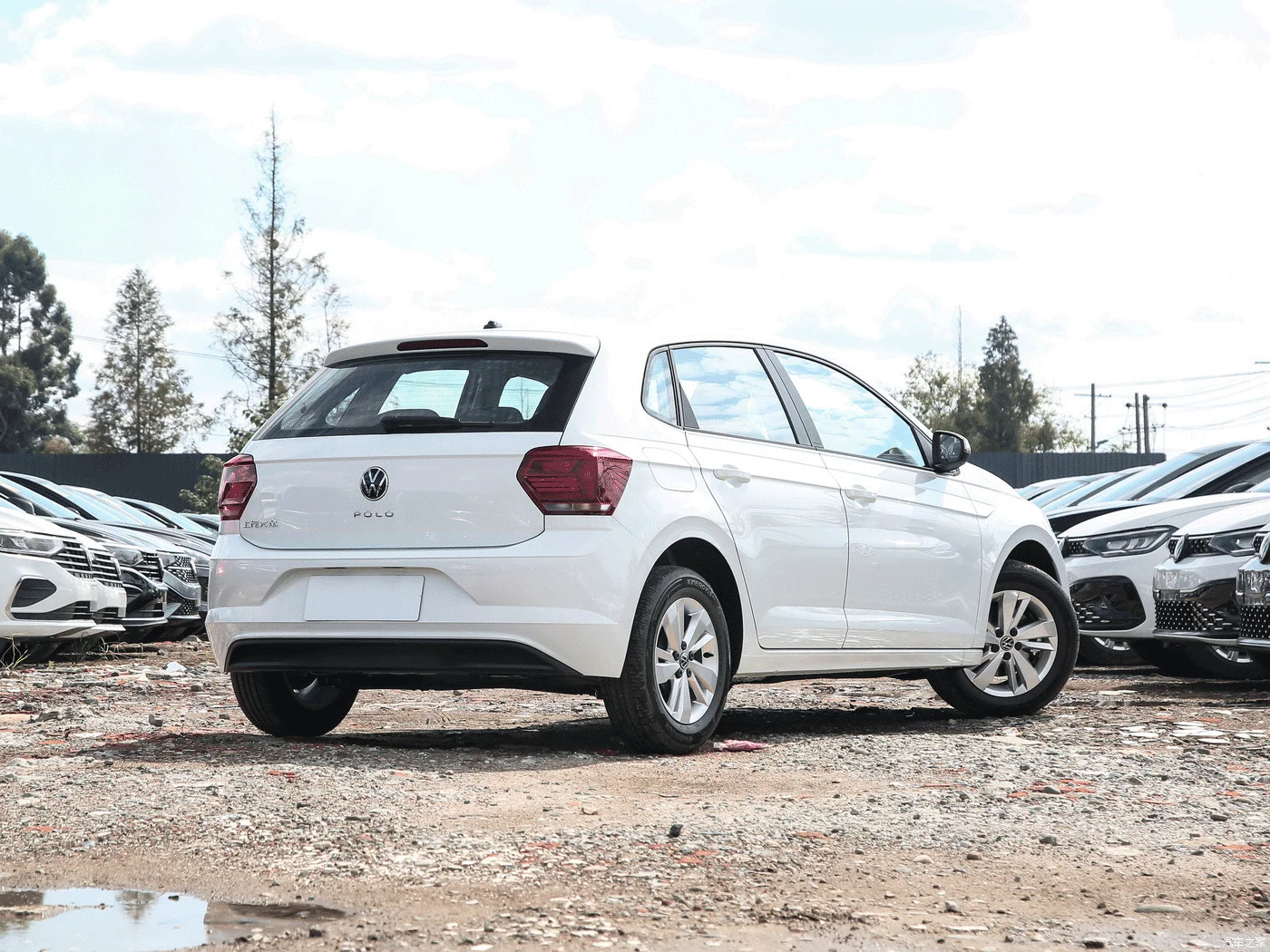 Подержанный 2023 V-olkswagen VW POLO PLUS 1 5 л Новый автомобиль бензин 0 км импортный семейный