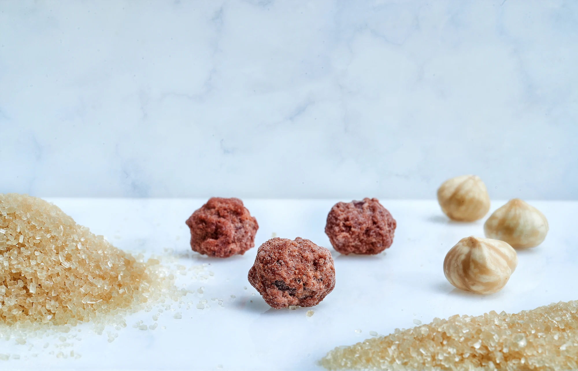 High quality made in Italy hazelnuts pralines in 1 kg ten-pieces box for b2b or b2c