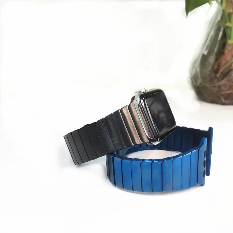 Stainless Steel Watch Band with Butterfly Buckle for iWatch (38mm, 45mm, 49mm) - Compatible with Series 4/5/6/7/9/Ultra