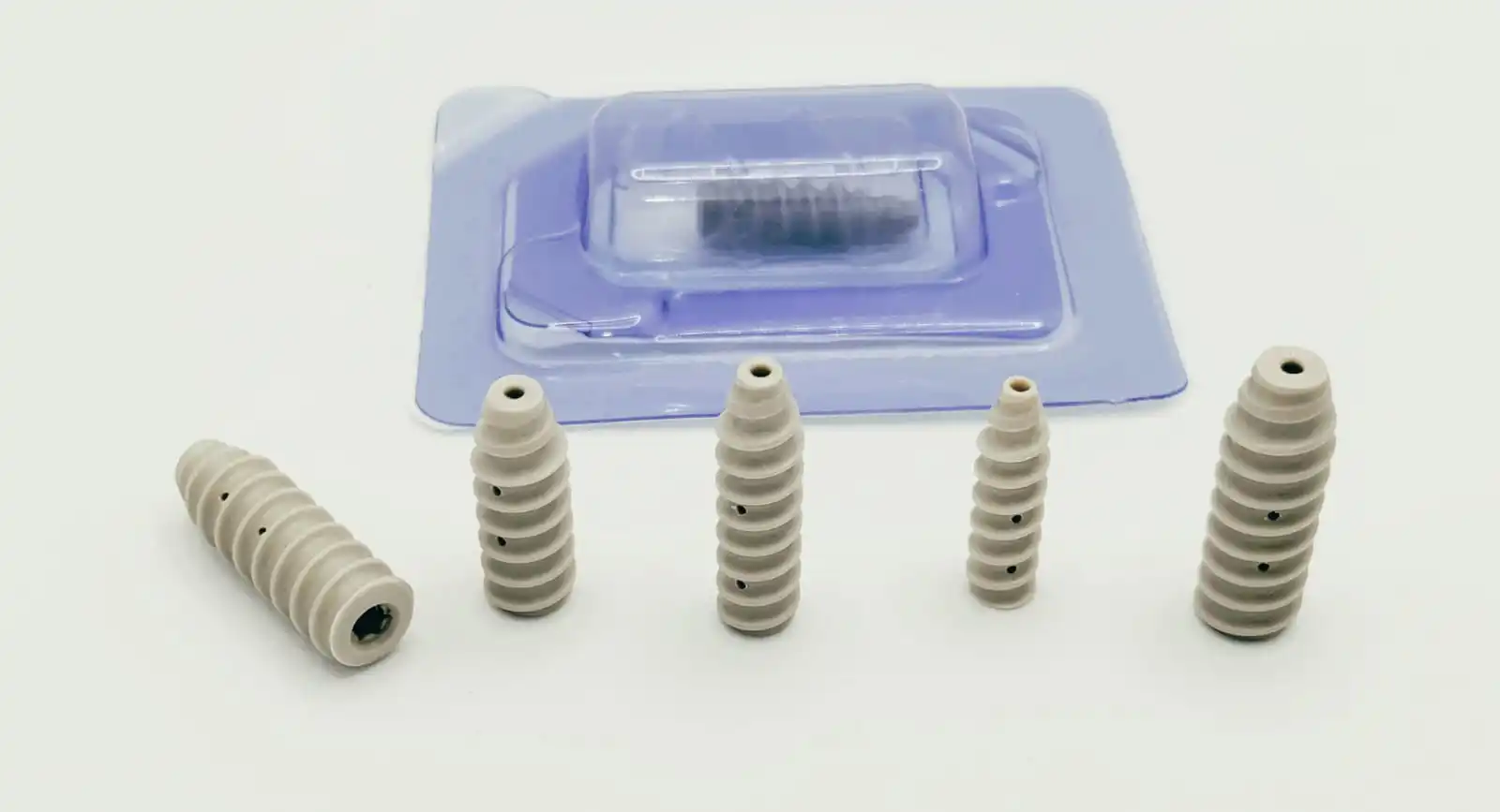PEEK Interference Screws for ACL repair surgery. sterile and ready to use. strong fixation soft threaded CE- ISO13485