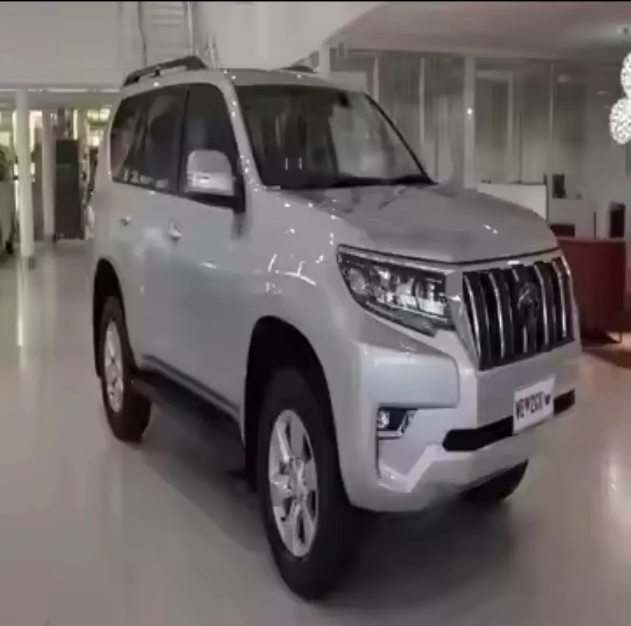 Подержанный 2022 Toyotas Prado RHD Jeep