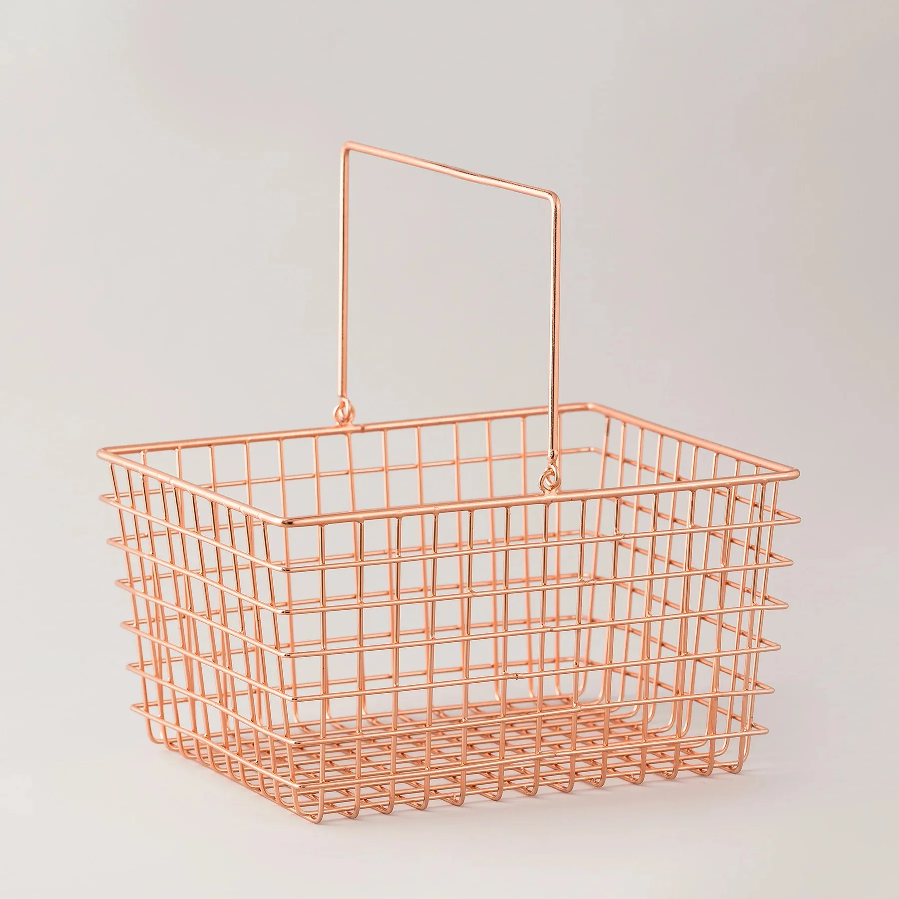 Trending 2024 Rectangular Metal Golden Storage Baskets with Handle Laundry Storage Baskets for Home Decorative