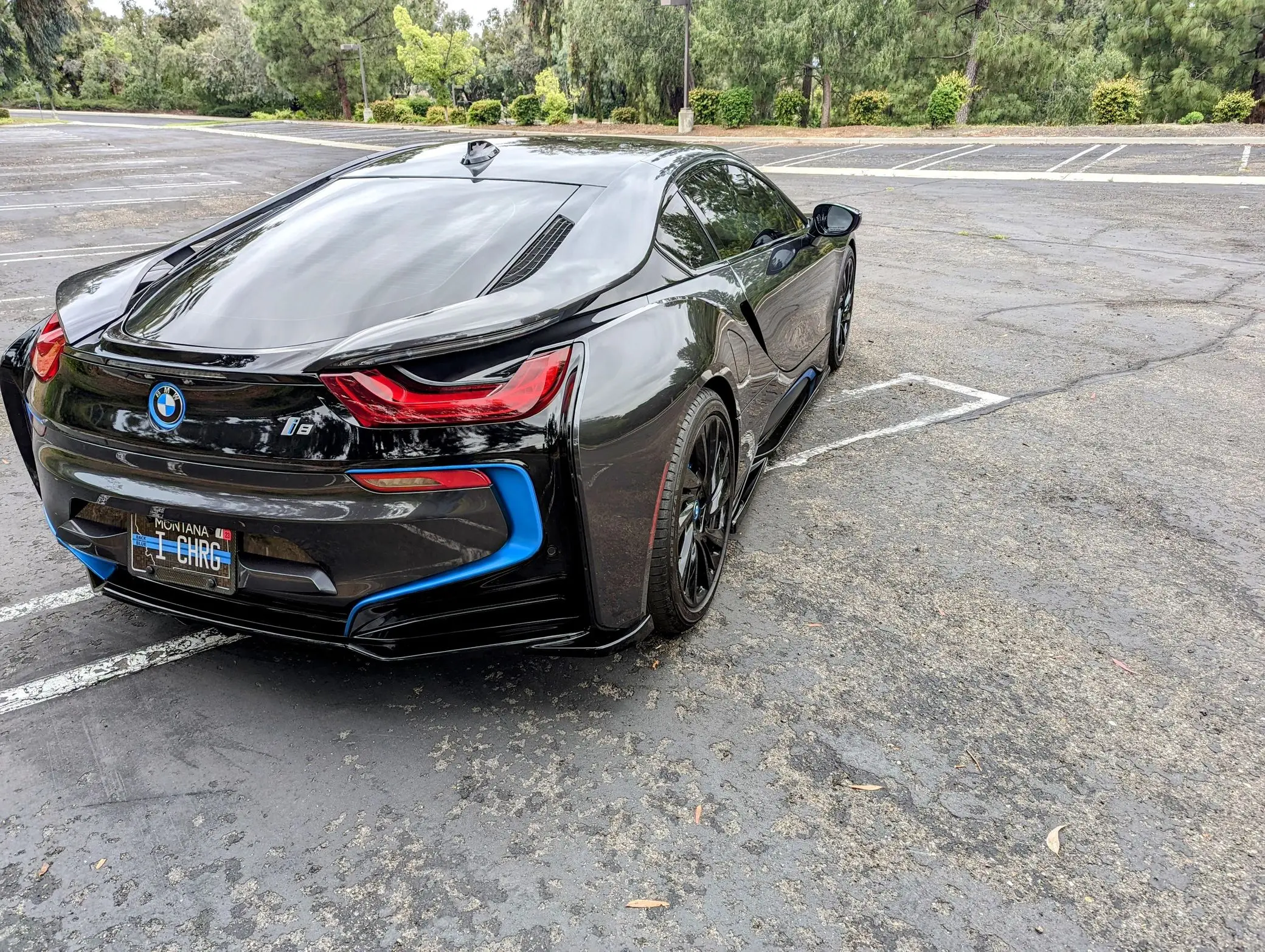 USED  2015 B-M-W i8 357 Horsepower AWD Tera World Package Western-Owned 1.5L Turbocharged Hybrid I3 Engine