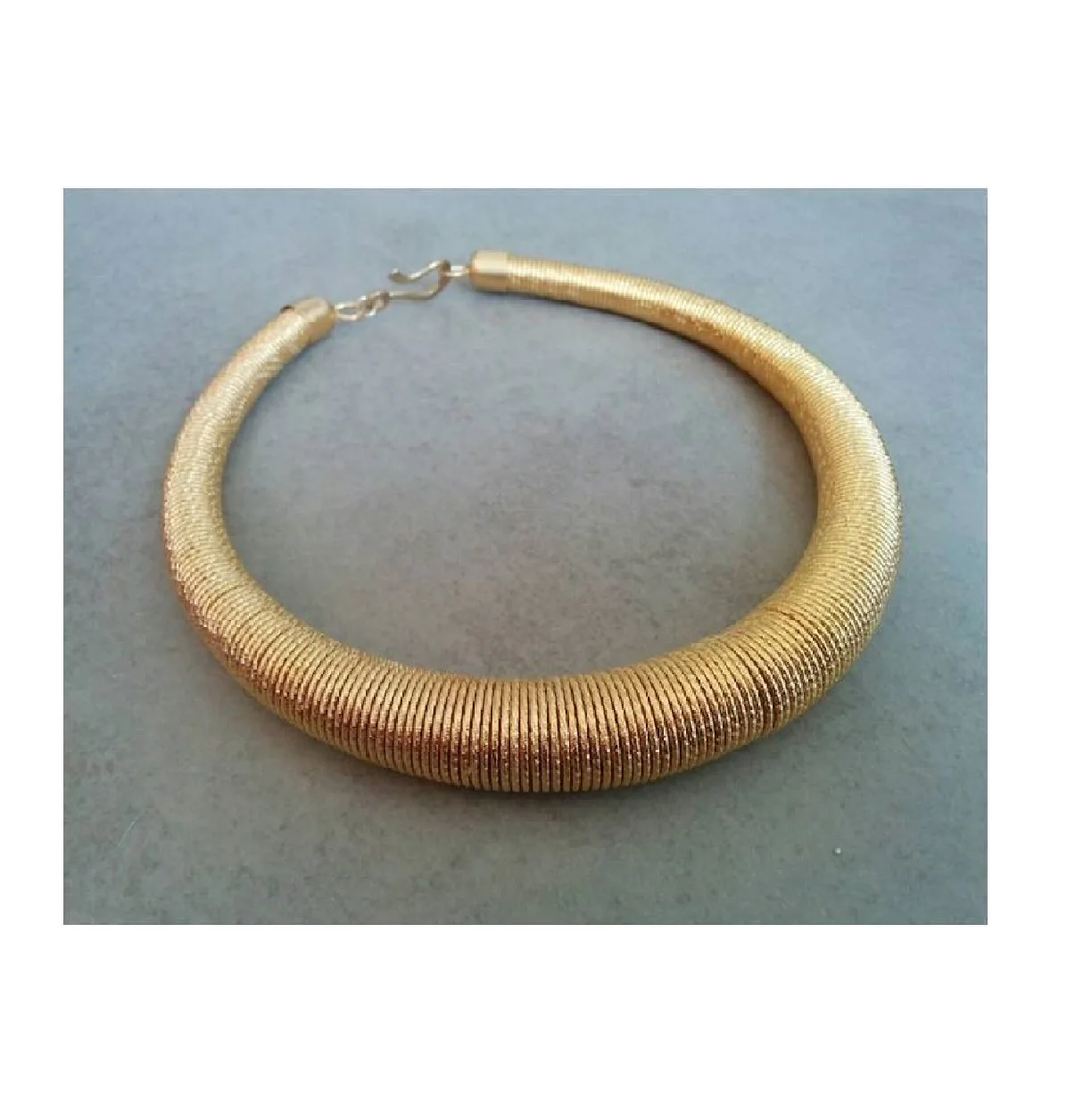 2023 New Hot Designs Iced Out Heart Pendant Necklace with Baguette CZ Heart Shaped Pendant Jewelry for Women