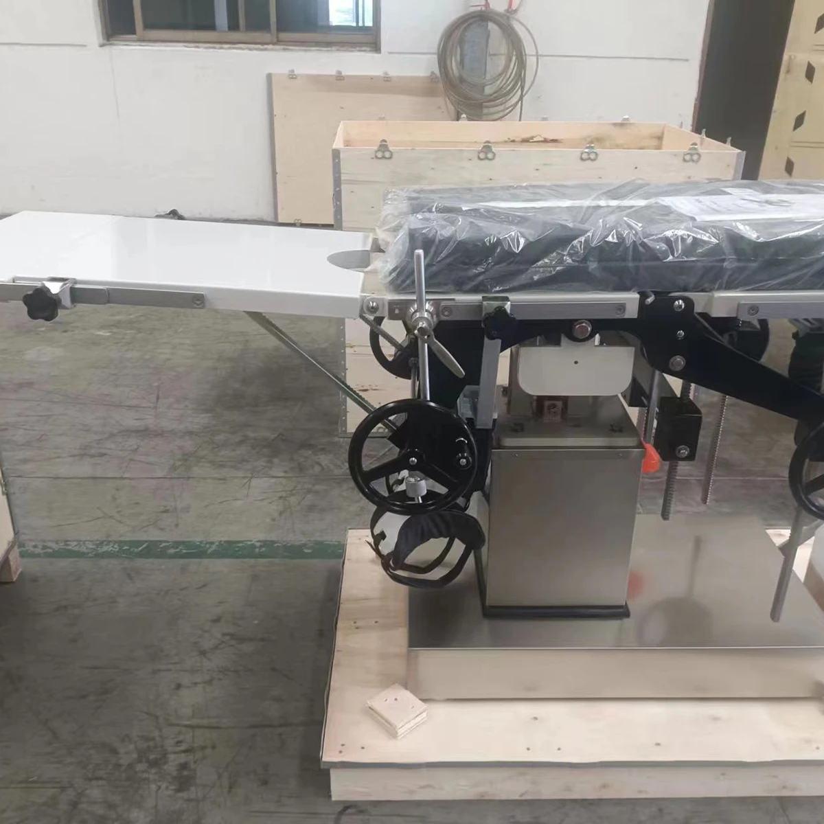 The hospital surgical operation table with a good price MSLHW3001