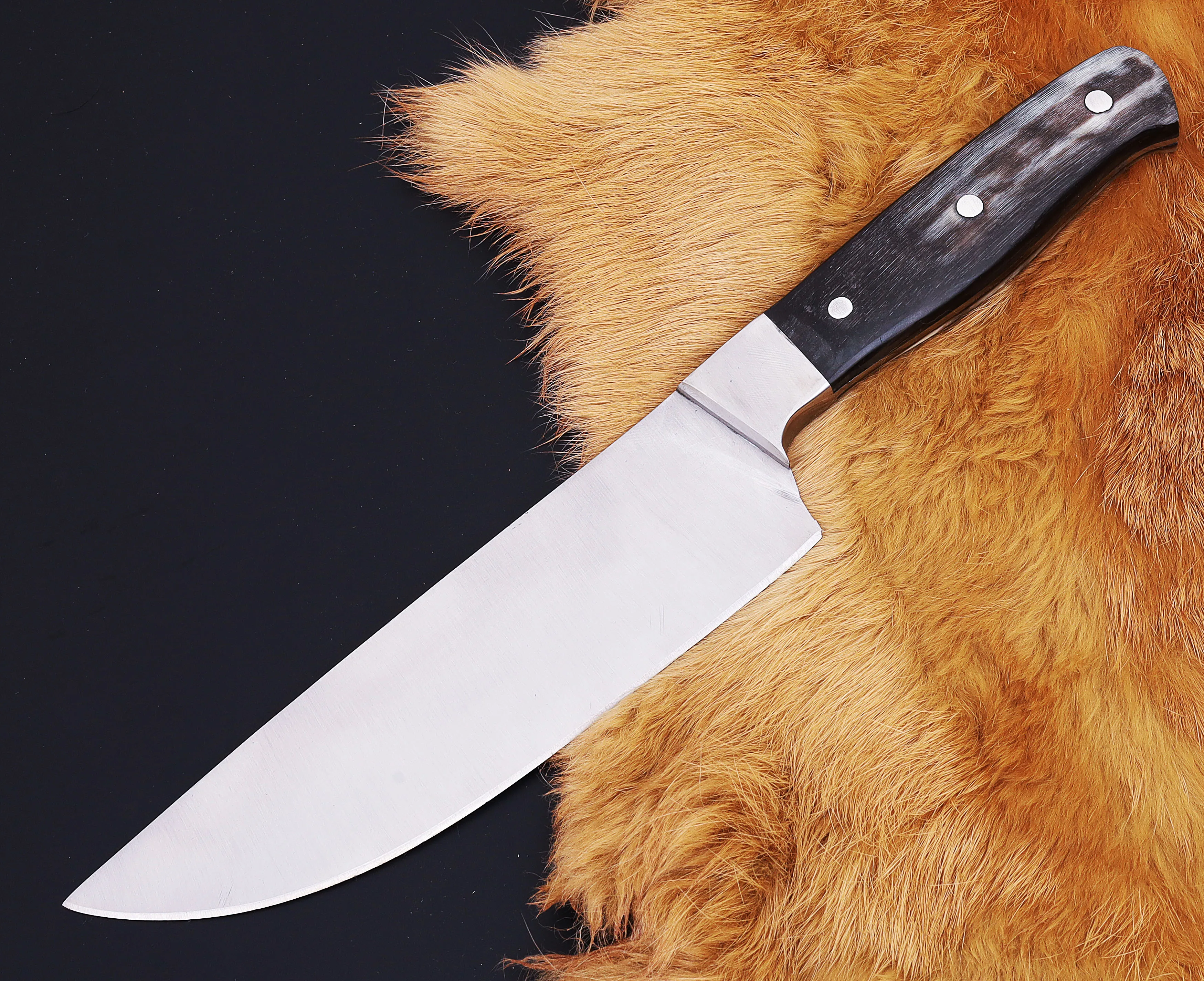 Buffalo horn handle handmade stainless steel blade and bolster meet cutting kitchen use sharp edge chef knife with leather cover