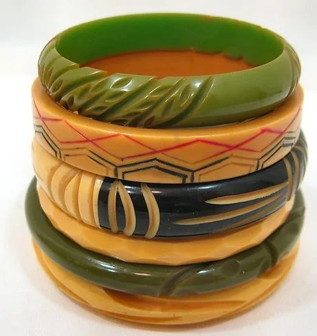 FOUR Vintage CARVED Bakelite Bangles Green Translucent Quality Fashion Resin New Colors Bracelet Wholesale Indian Jewelry Women