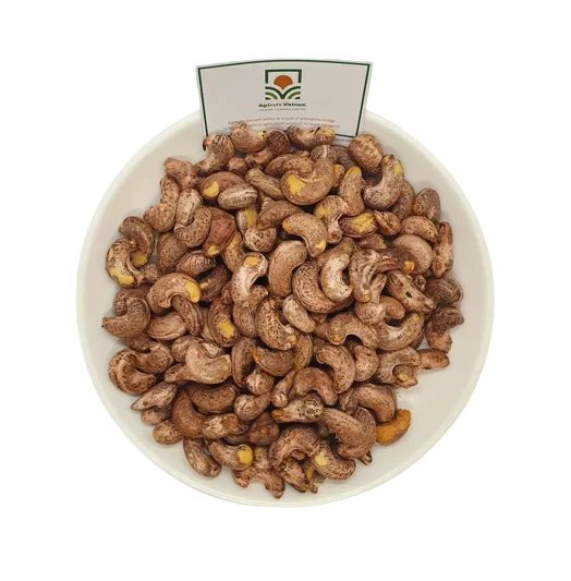 A320 соленые жареные орехи кешью с морской солью размера WW320 с кожей и солеными высококачественными изделиями из Вьетнама