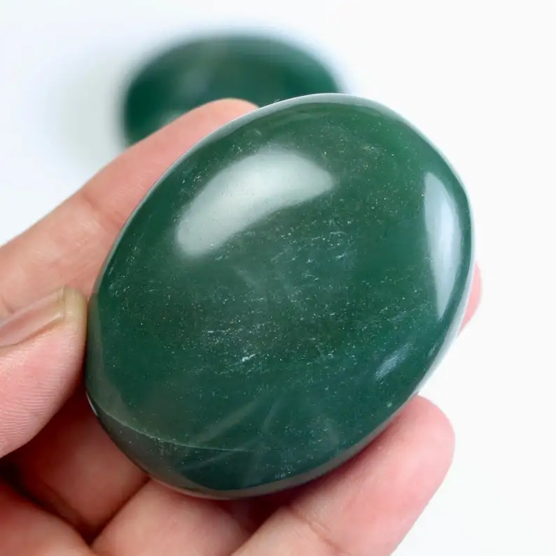 Wholesale Natural Green Jade Palm Stones Prosperity Healing Crystals for Abundance and Harmony Bulk Green Jade Palm Stone