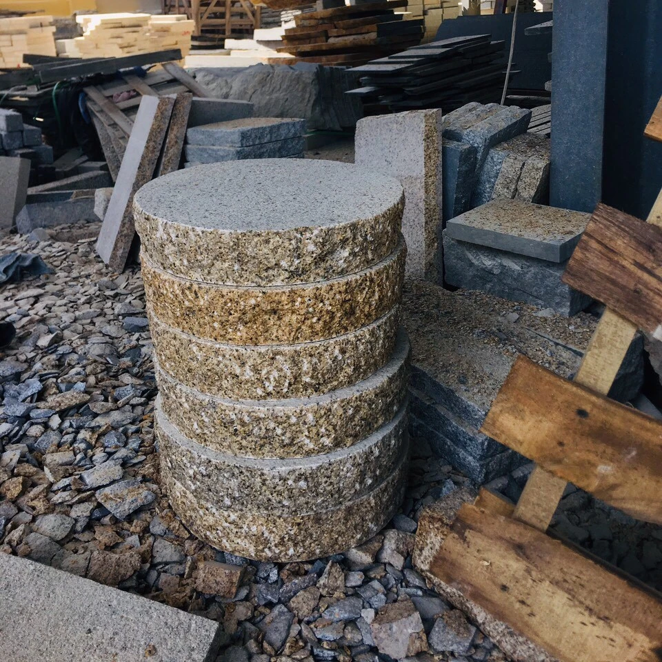 D30cm Round Yellow Granite paver/stepping made of granite stone best quality best choice for exterior decoration made in Vietnam