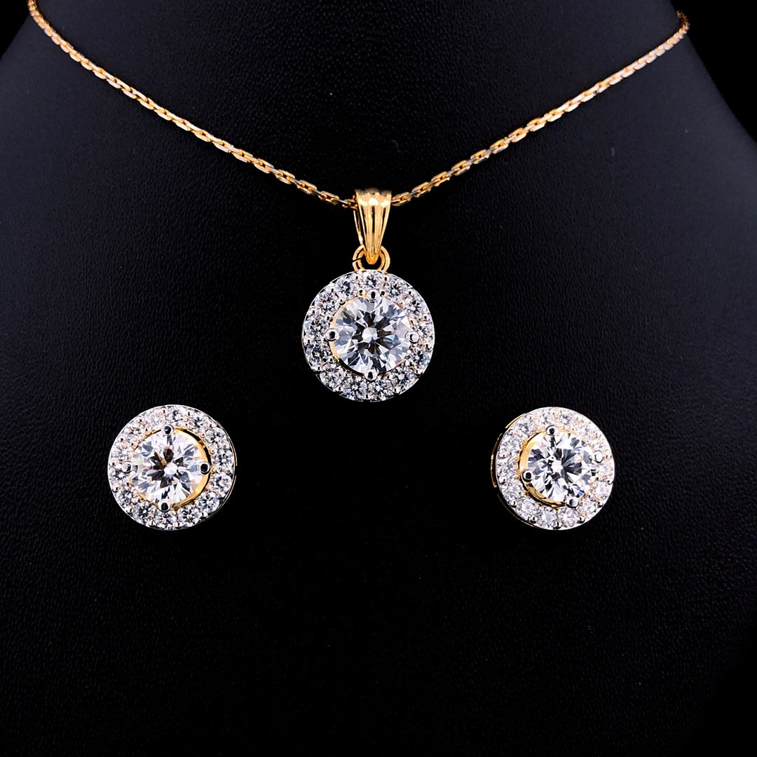 Certified 18K Gold  High Quality Classic 1Carat Solitaire Halo Diamond Stud Convertible Earrings Pendant Necklace at Best Price