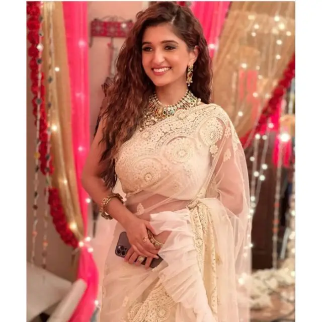 Модные трендовые новейшие дизайнерские шелковые сари из органзы с хлопковой нитью, вышивка, работа с оборками на границе по оптовой цене