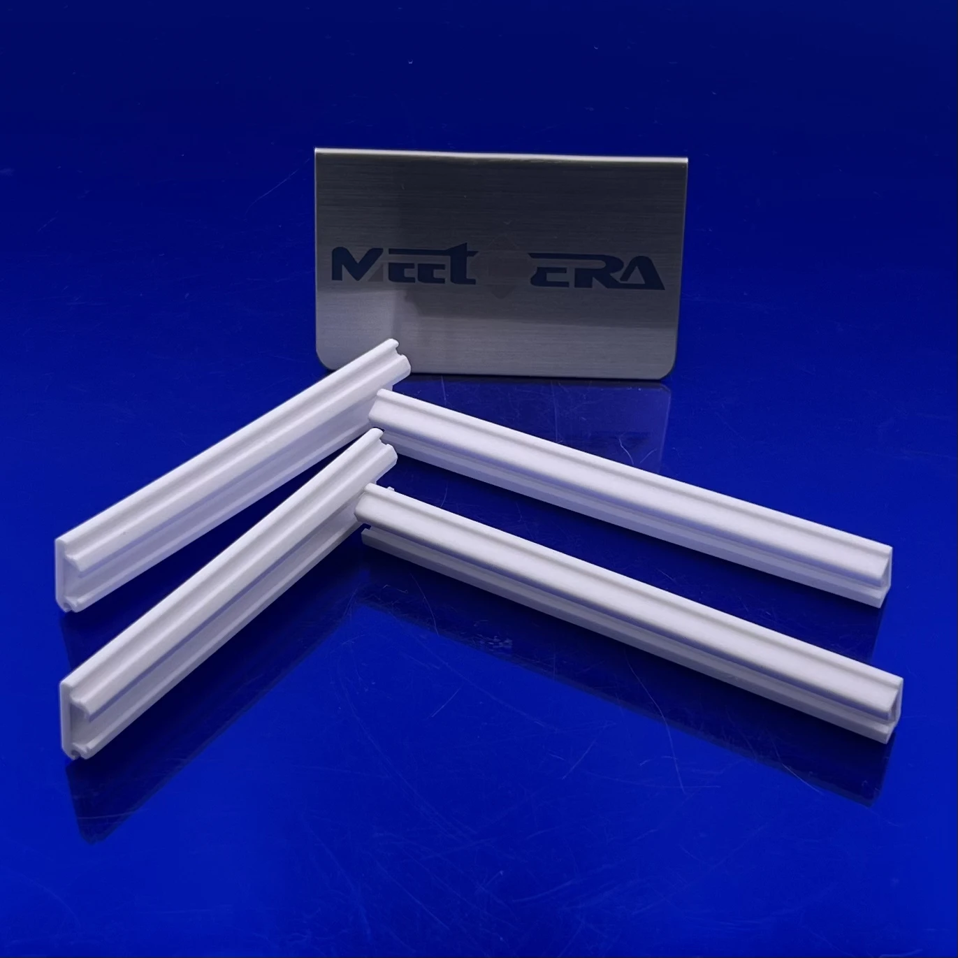 High temperature resistance acid alkali resistant 99% white alumina ceramic parts