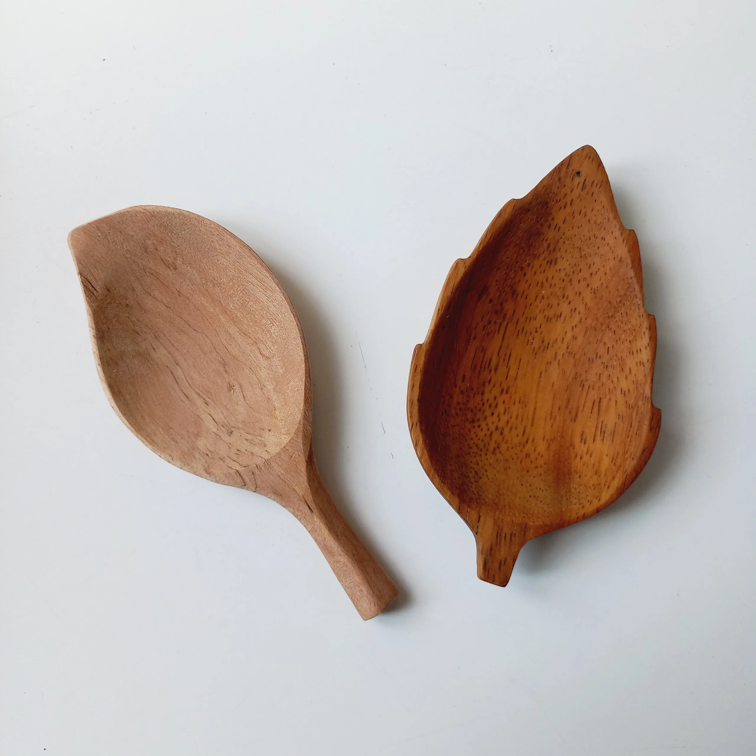 Wooden Leaf Shape Small Mini Spice Plate Dish Tray Service Dessert Creative Unique Wholesale Classic Made In Vietnam Vitrapro