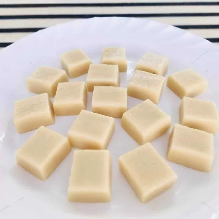Coconut Candy From Vietnamese Supplier Candy Made by Coconut Coconut Candy for Exporter Holiday