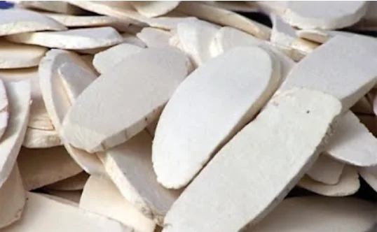 Vietnamese Tapioca Chip For Feeding Animal Cassava Chips for Making Animal Food Dried Tapioca / Cassava Chip For Sale