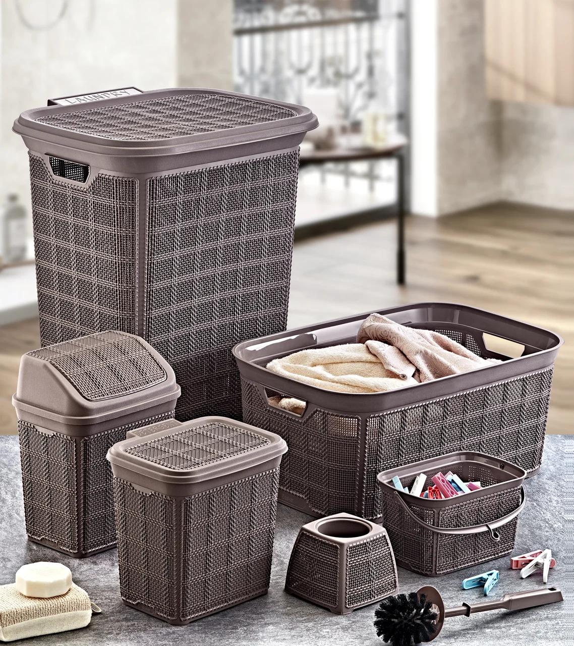 Jute Bath Set 6-Piece with Laundry Hamper Trash Bin Toilet Brush and Storage Baskets Durable Plastic Home Bathroom Organization