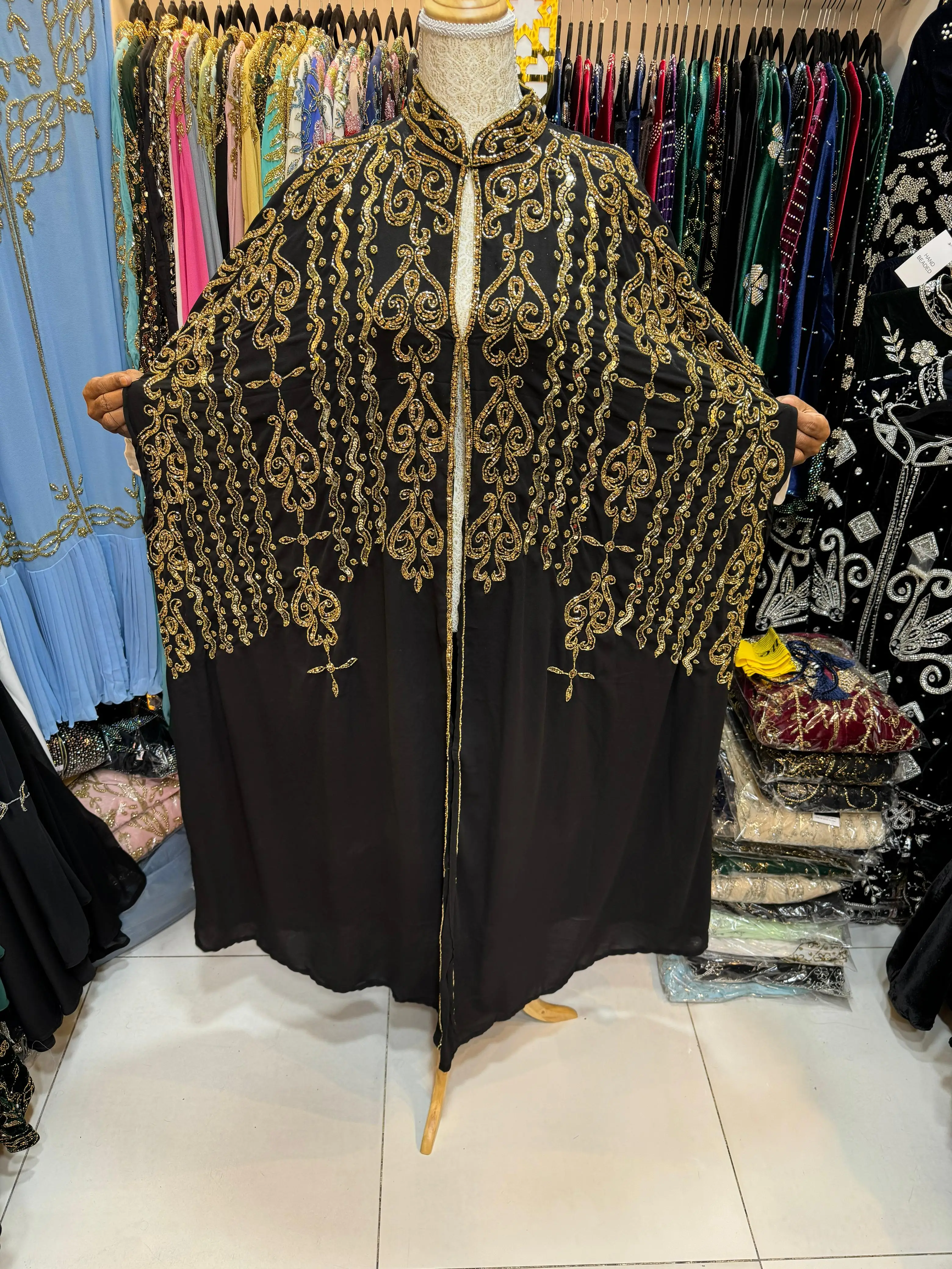 ARBAYA Best Seller Premium Quality Luxury Evening Cape Pure Elegance Satin Party Cape Lace Crystal Flower Pearl Anti-Static