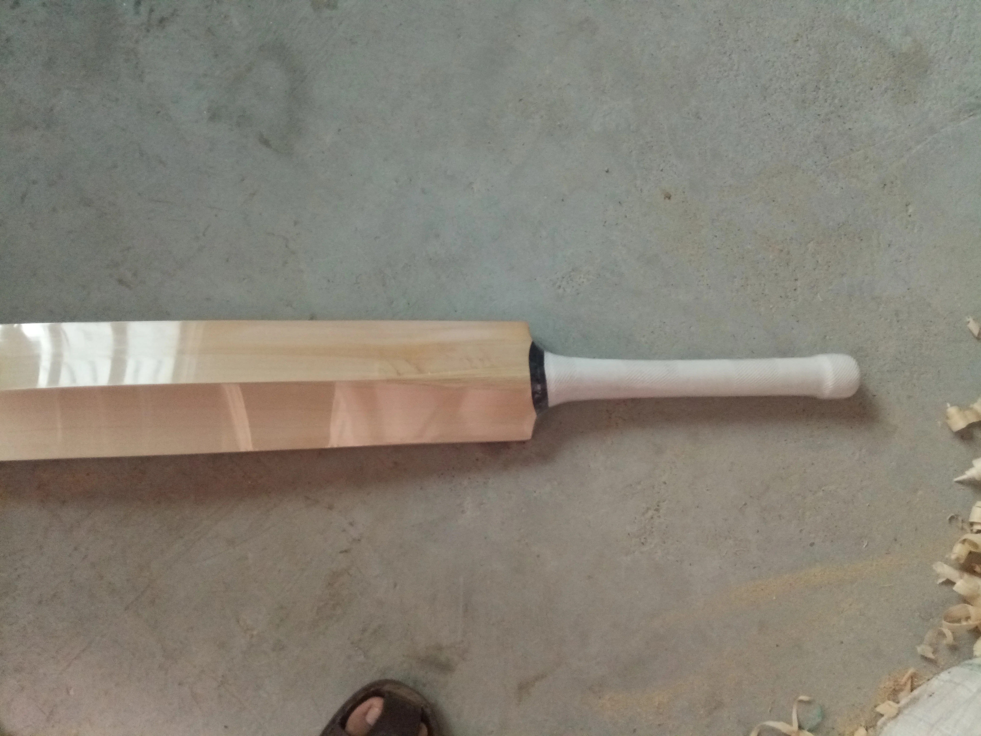 Hand Made Supreme Pro Quality Customized English Willow Cricket Bat Branded Srinika Sports