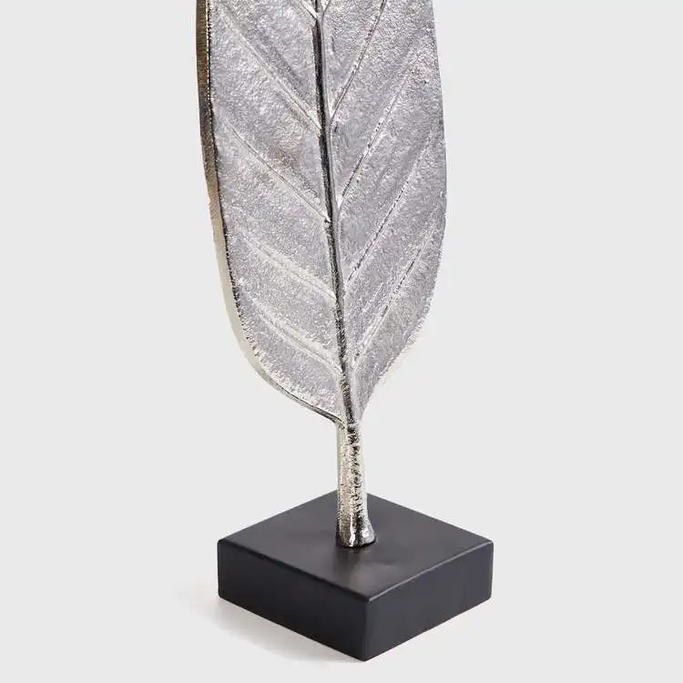 Silver Aluminum Leaf Shape Sculpture For Table Decor Luxury Design Desktop Ornament Solid Metal Golden Leaf With MDF Base