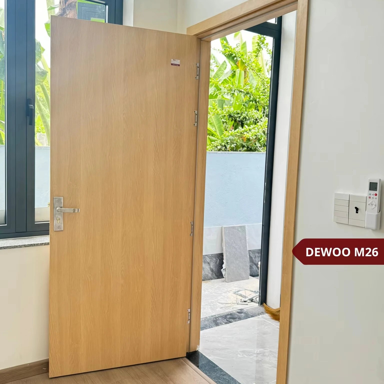 Dewoo Door Experiences лучший вьетнамский производитель хорошая цена композитные материалы модели наружного применения деревянный ПВХ основной