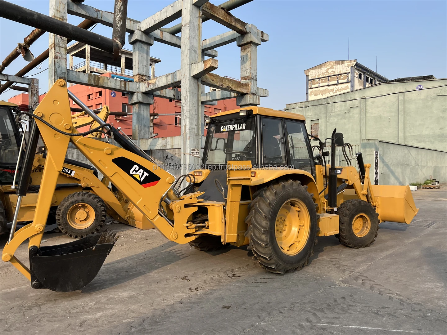 Б/у экскаватор-погрузчик Caterpillar 420F 420f2 416E по низкой цене