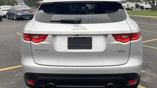 Б/у 2020 Ягуар F-PACE Премиум 25t