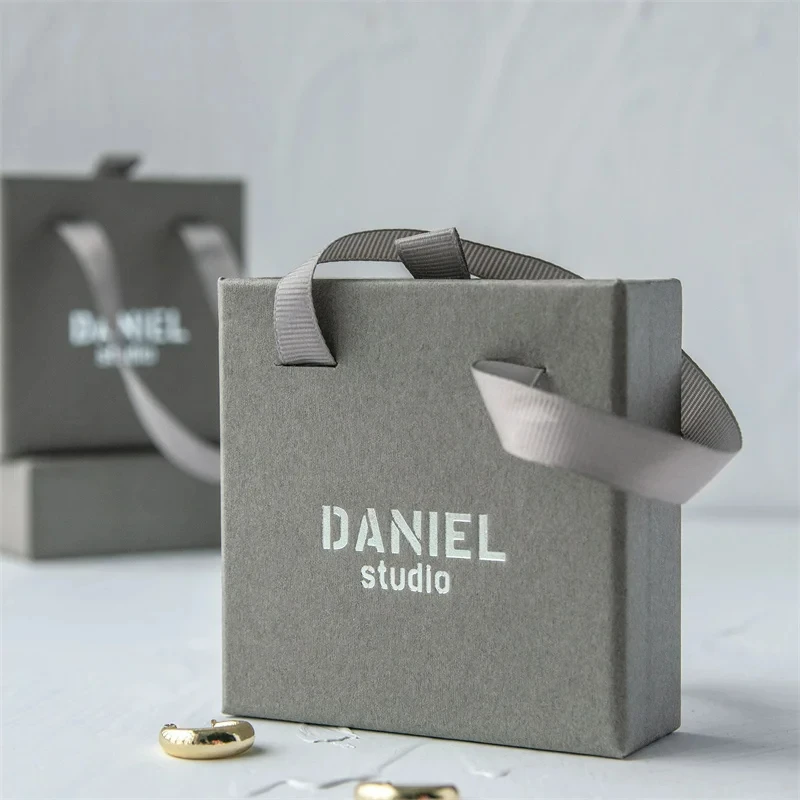 PackFancy Custom Paper Jewelry Boxes Ring Necklace Earring Bracelet Packing Display Jewelry Box With Ribbon Handle
