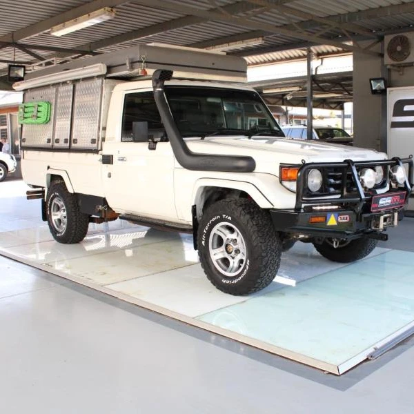 2015 Toyota Land Cruiser Pickup 4x4 Double  Cab | Pre-Owned